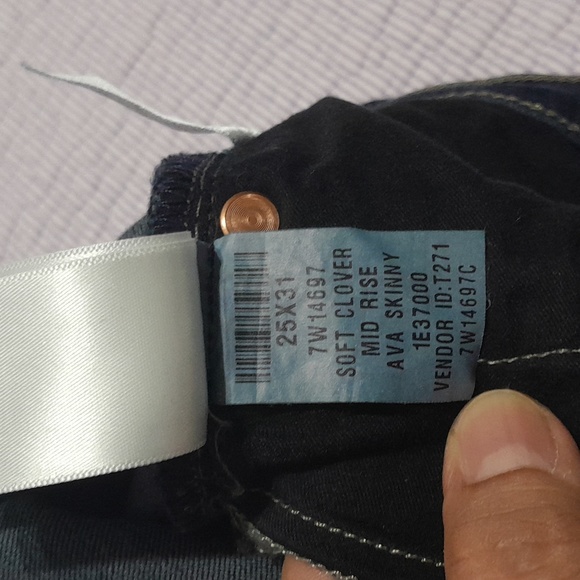 Lucky Brand Women Jeans - Picture 5 of 5